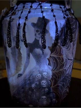 Couture lantern